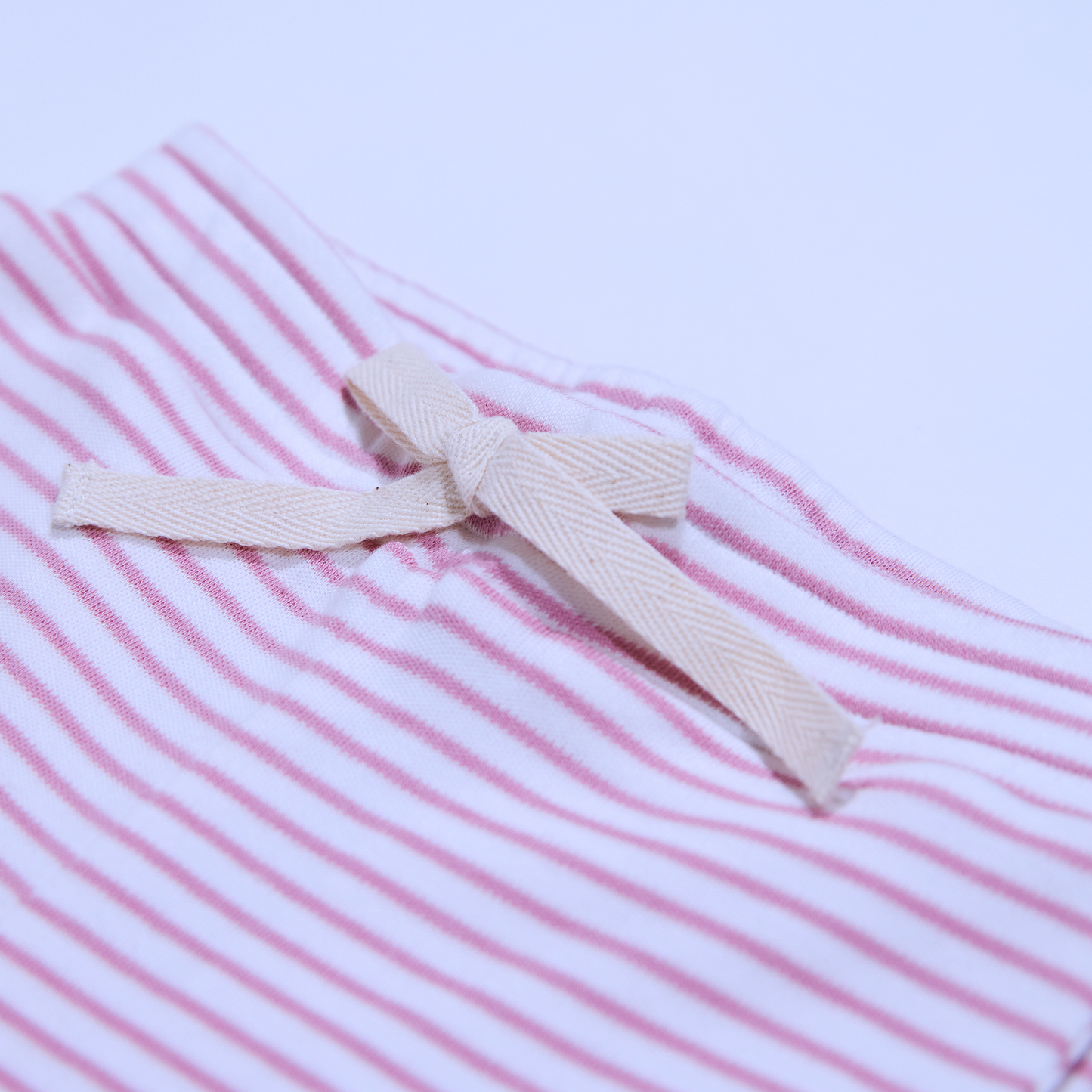 Hose aus Jersey ("Interlock"), rosé- offwhite gestreift, Stickmotiv Lululobster Logo (Kopie)