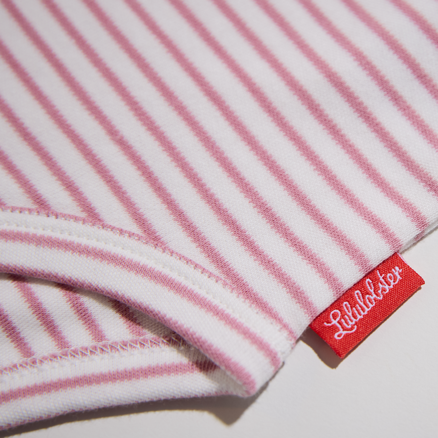 Gestreifter, rosafarbener Babybody für Mädchen, Lululobster