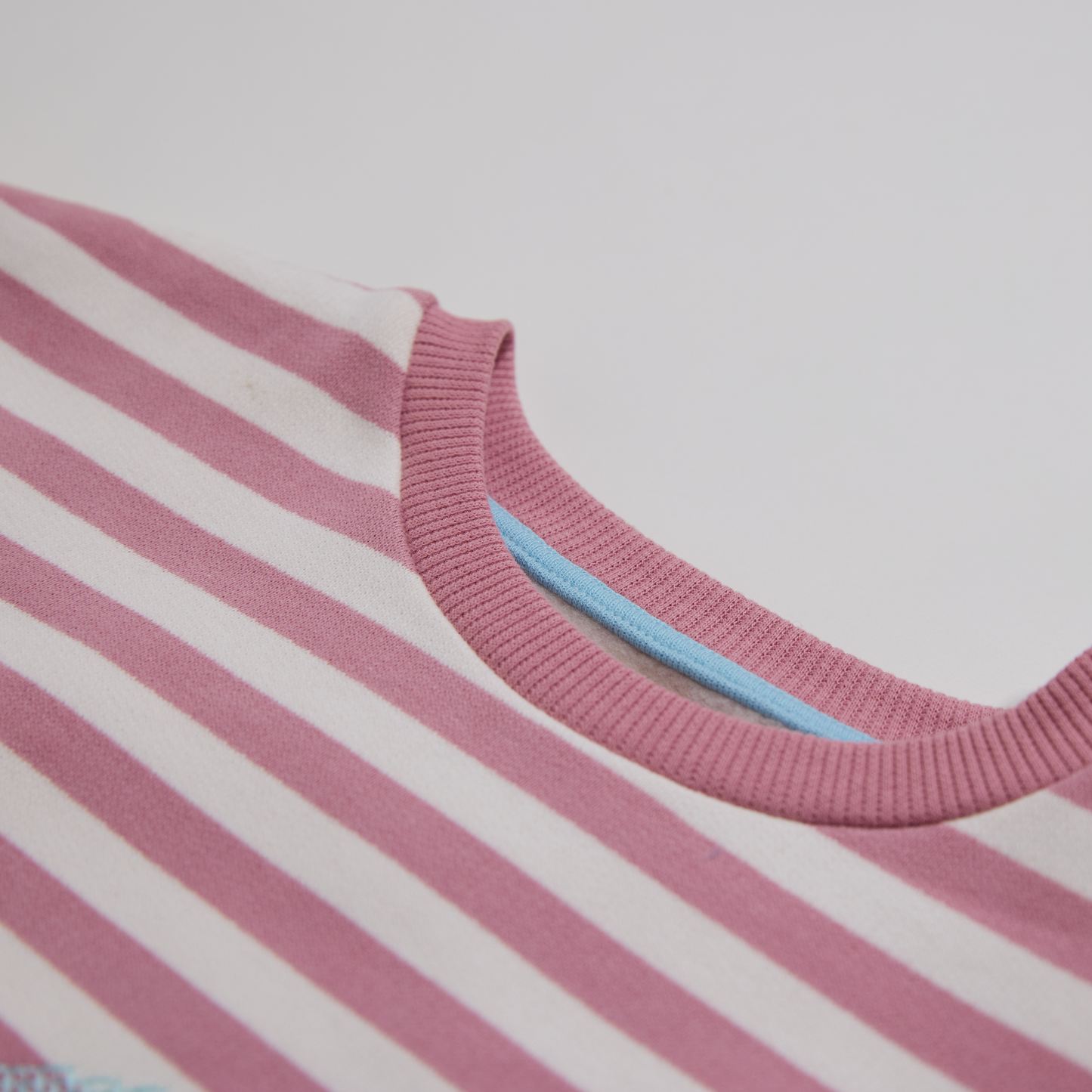 Gestreiftes, rosefarbenes Sweatshirt mit Geburtstagszahl für Maedchen- Lululobster