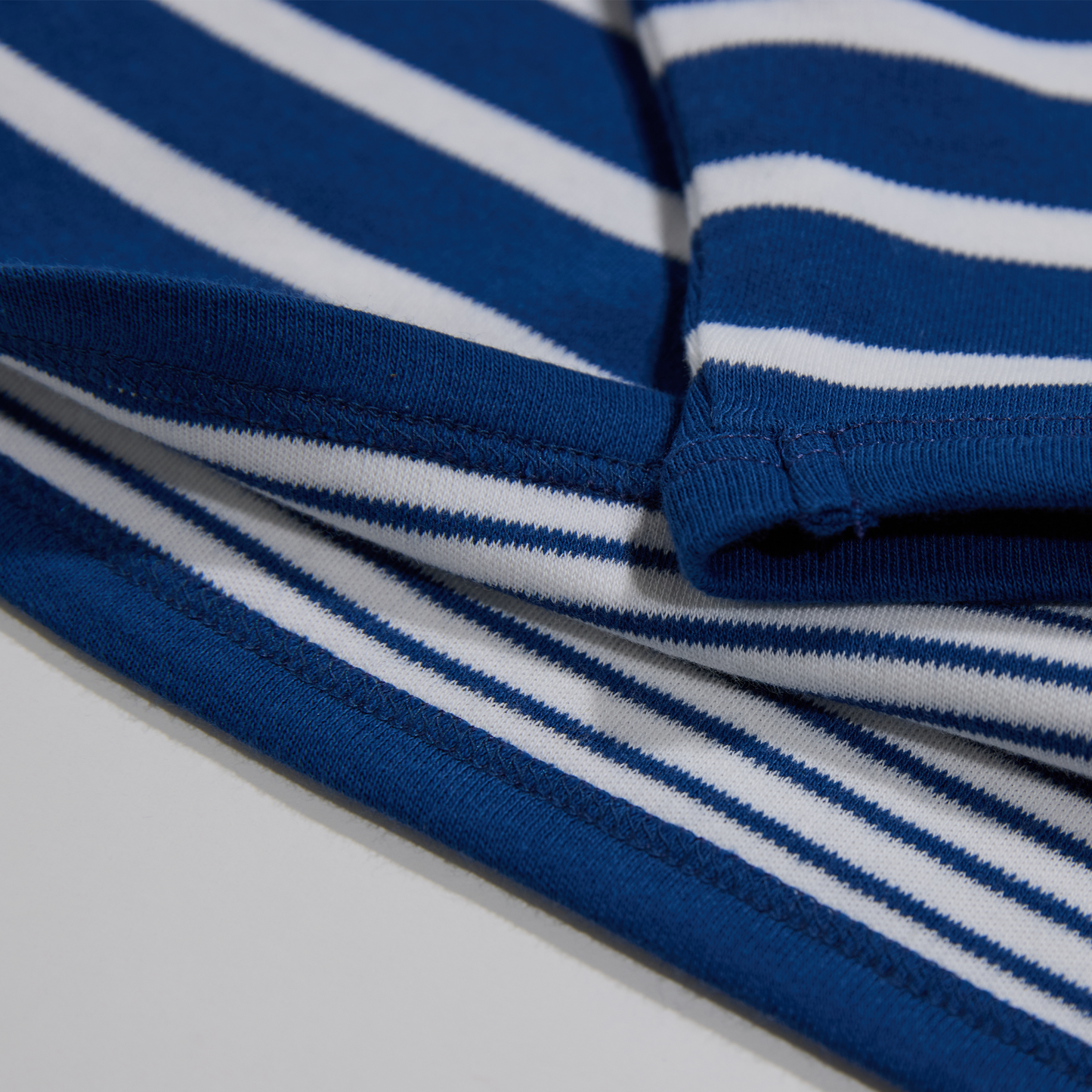 Gestreiftes, wendbares, blaues Langarmshirt für Jungen- Lululobster