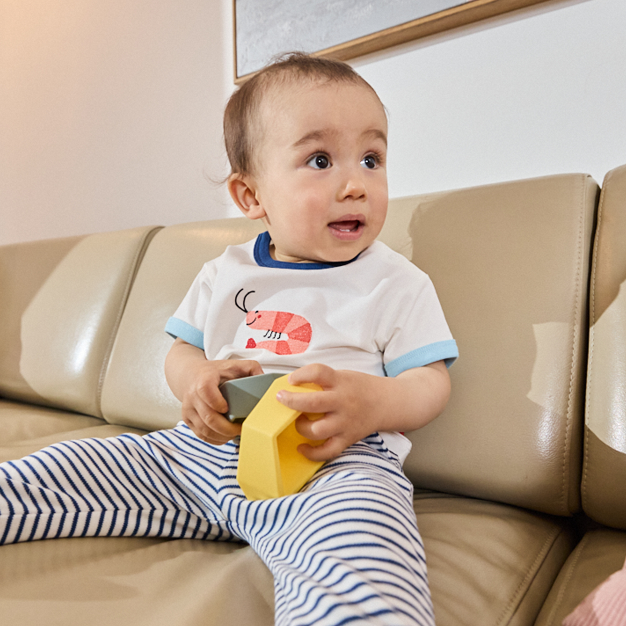 T-Shirt für Mädchen  und Jungs mit  Stickmotiv Krabbe Lululobster