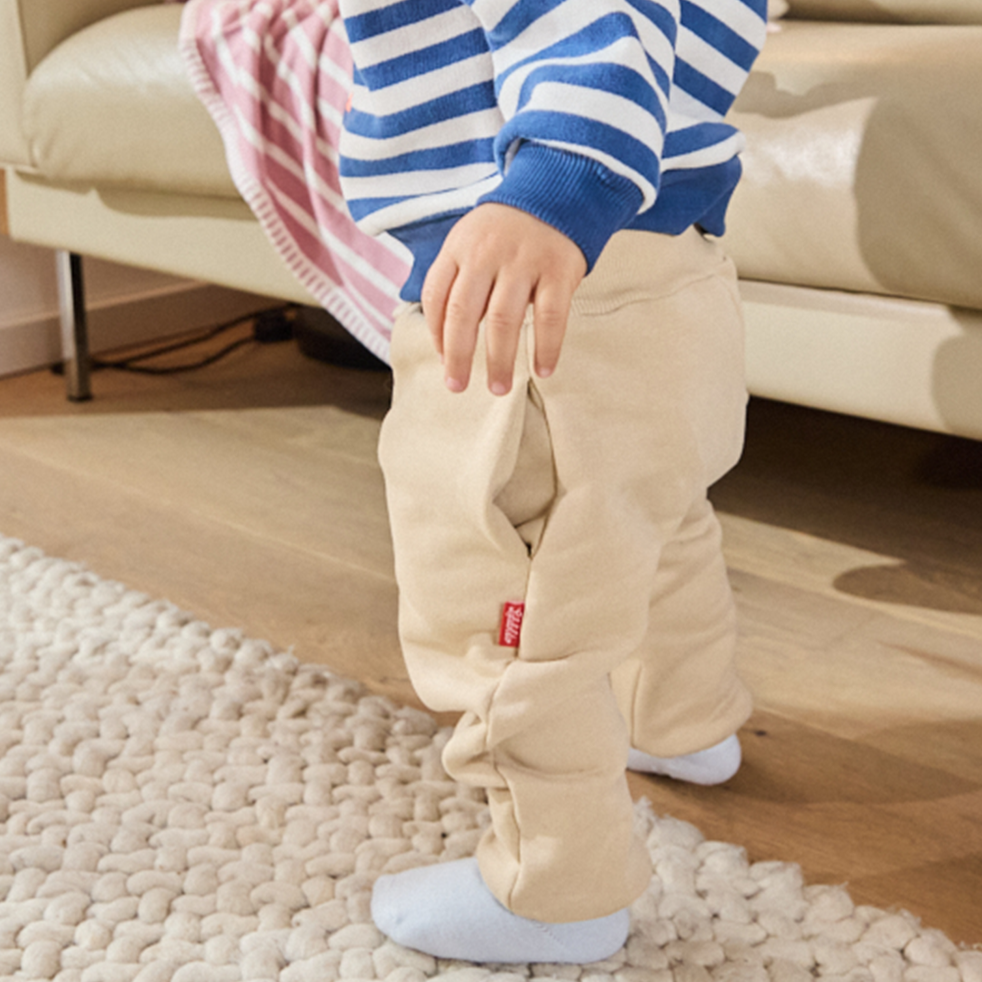 Sweathose, sandfarben für Jungen und Maedchen-Lululobster